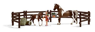 21049 Horse Feeding Play Set