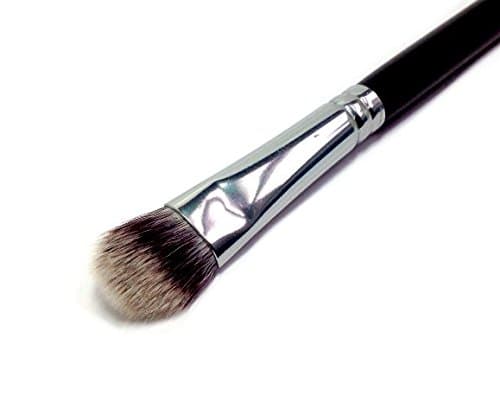 Oval Shadow Brush