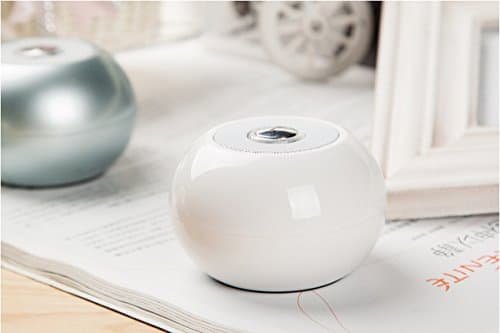 Ultra lightweight portable design, Bluetooth speaker hand free kit, Support Bluetooth 2.1+ EDR audio sources, one click design,for iPhone,iPad,Glaxy 3 4 5,Laptop Computer,Android,Windowsphone,Smartphone,Car