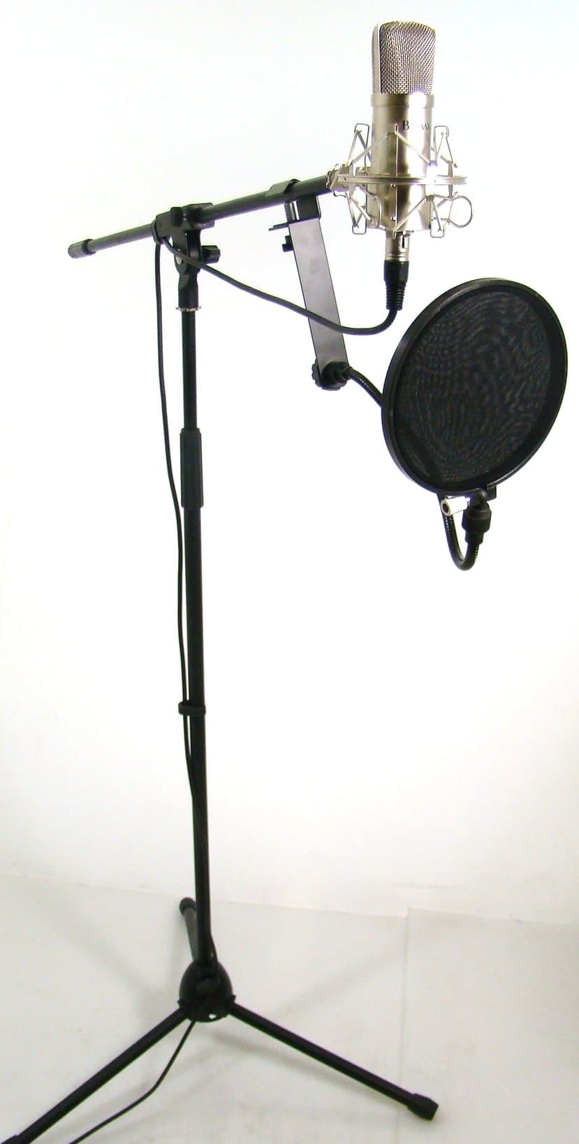 Bad Axx 904-HSMCAMK CM40 Condenser Microphone Studio Package