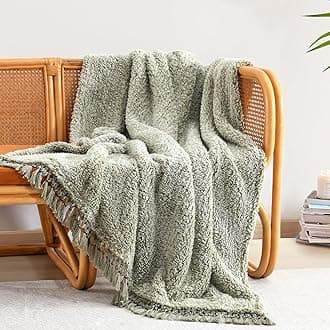 Ultra Soft Cozy Sherpa Throw Blanket with Tassel, Light Weight Warm Decorative Boho Style Plush Throw Blanket Cover for Couch, Sofa, Bedroom,Travel, Outdoor, 60”x80”, Green